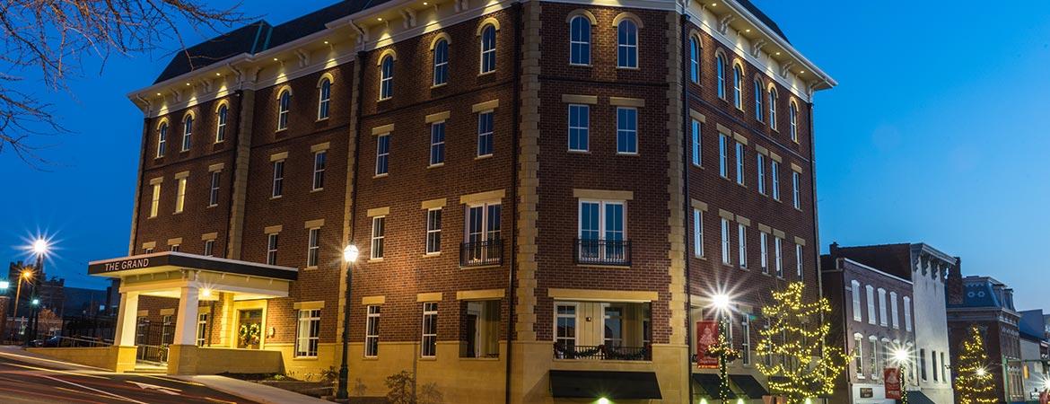 The Mount Vernon Grand Hotel Exterior photo